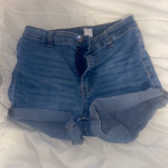 jean short - Picture 1 of 1